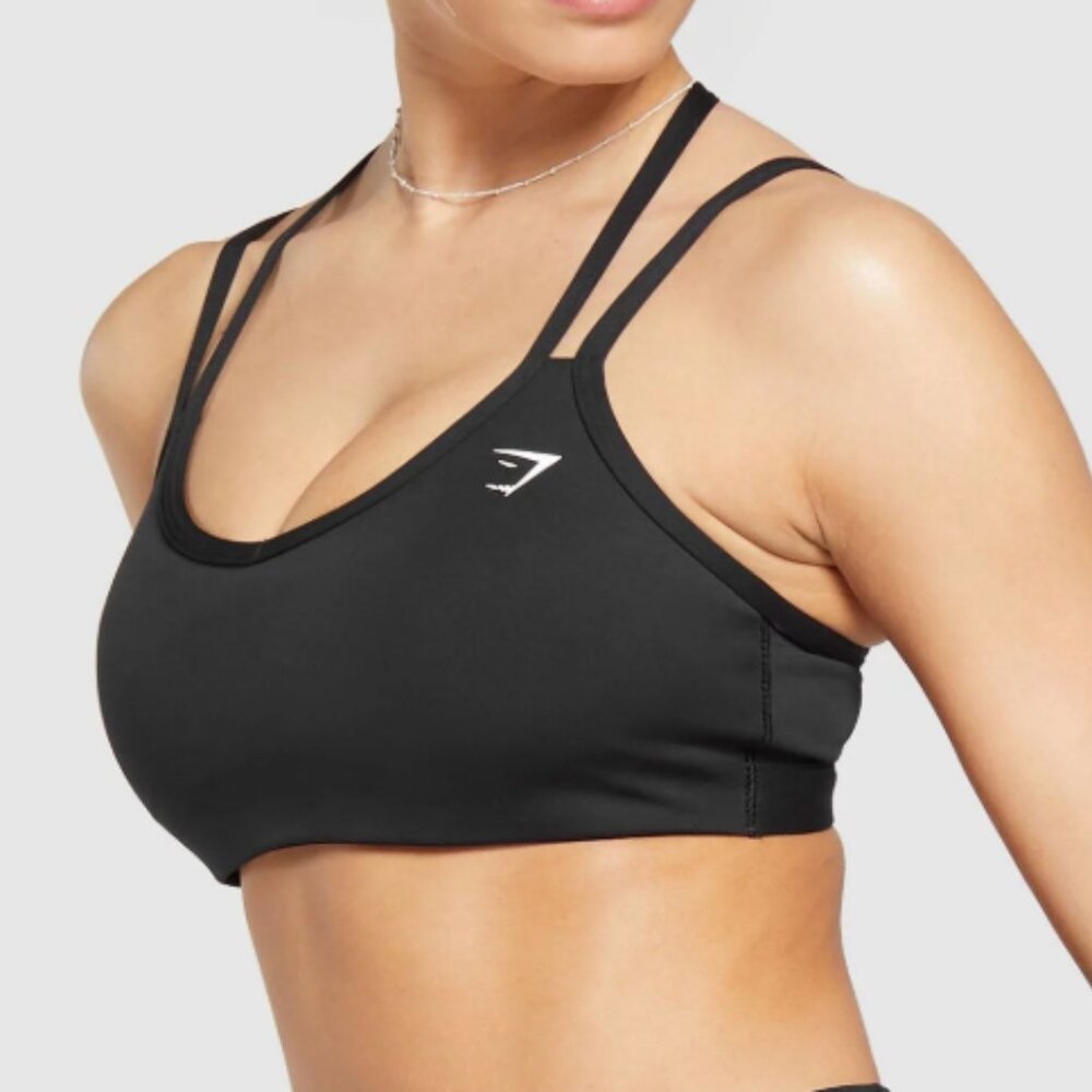 NWOT Gymshark Strap Feature Sports Bra Size Medium